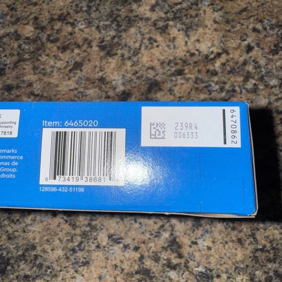 LEGO CITY: Go-Karts and Race Drivers (60400) 99 Pieces Age 5+NEW - Picture 3 of 3